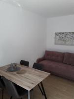 Posedenie v ubytovaní Apartment in Podgora with Terrace, Air conditioning, Wi-Fi (4492-6)