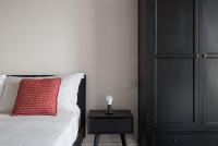 Posteľ alebo postele v izbe v ubytovaní The Silver Lava - a luxury boutique apartment