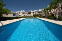 Bazén v ubytování Dalia Seaside 2 Bedroom Apartment with Pool & Garden nebo v jeho okolí