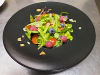 Φαγητό σε αυτό το ξενοδοχείο ή κάπου εκεί κοντά