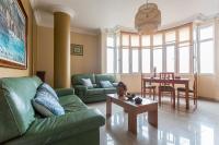 A seating area at Piso de 2 habitaciones en Mesa y López