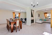 Postel nebo postele na pokoji v ubytování Villa Pera by Villa Plus