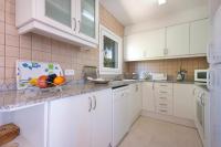 Kuchyň nebo kuchyňský kout v ubytování Villa Karenessa by Villa Plus