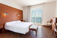 Postel nebo postele na pokoji v ubytování Hotel Horitzó by Pierre & Vacances