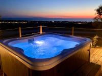 Bazén v ubytovaní Agriturismo Suite del Conte alebo v jeho blízkosti