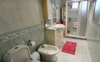 A bathroom at Casa Porto, con Garaje