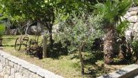 Jardín al aire libre en Apartman Riva