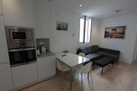 A kitchen or kitchenette at Las Infantas Zona Centro