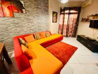 TV a/nebo společenská místnost v ubytování Desert Pearl Apartment