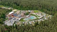 Basen w obiekcie Gerhardhof - Zimmer Glamping Camping lub w pobliżu