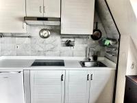 Kuchyň nebo kuchyňský kout v ubytování Edificio El Moderno, Vigo 1.902