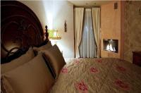 Posteľ alebo postele v izbe v ubytovaní Hotel Kassaros
