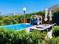 Bazén v ubytování Villa Izabela Apartments with Private Pools nebo v jeho okolí