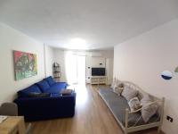 Televízia a/alebo spoločenská miestnosť v ubytovaní Apartments DaSara