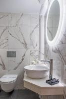 A bathroom at Hotel Aggelos Kefalonia
