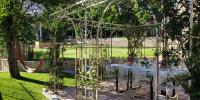 A garden outside Il Meriggeto