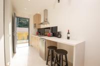 Kuchyňa alebo kuchynka v ubytovaní Passas Mare Apartments & Studios