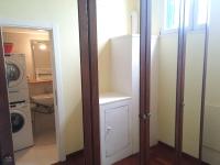 A bathroom at Porta a Mare, free parking