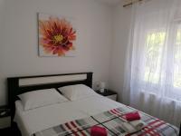 Posteľ alebo postele v izbe v ubytovaní Apartment Varelija