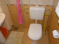 Koupelna v ubytování Room in Bol with sea view, balcony, air conditioning, WiFi 3416-5