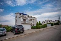 Budynek, w którym mieści się apartament