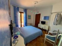 A television and/or entertainment centre at B&B La Torre