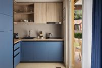 Istrian Villas Plava Lagunaにあるキッチンまたは簡易キッチン