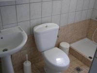 A bathroom at AGERI STUDIOS