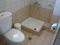 A bathroom at AGERI STUDIOS