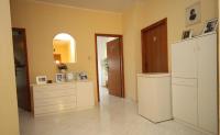 Kuchnia lub aneks kuchenny w obiekcie Apartment in Kali with sea view, terrace, air conditioning, WiFi (4230-3)