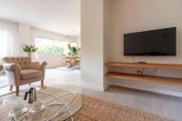 TV a/nebo společenská místnost v ubytování Miramar Luxury 3 bedroom FreshApartments