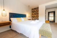 Postel nebo postele na pokoji v ubytování Miramar Luxury 3 bedroom FreshApartments