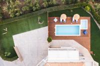Bazén v ubytovaní Diomani Maison - Private Pool & Sea View, by ZanteWize alebo v jeho blízkosti