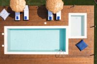 Bazén v ubytovaní Diomani Maison - Private Pool & Sea View, by ZanteWize alebo v jeho blízkosti