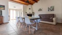 Posedenie v ubytovaní Villa Luisa - Your Holiday in Sardinia