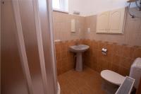 Łazienka w obiekcie Akácfa 13 Apartman