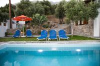 Basen w obiekcie Villa Aloni in Triopetra lub w pobliżu