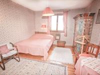 Posteľ alebo postele v izbe v ubytovaní Chalet Patricia by Interhome