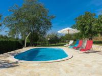 Bazén v ubytovaní Holiday Home Jadranka by Interhome alebo v jeho blízkosti