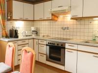 Kuchyňa alebo kuchynka v ubytovaní Holiday Home Gebhardt by Interhome