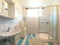 Kúpeľňa v ubytovaní Holiday Home Akazie by Interhome