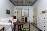 A bed or beds in a room at S190 - Sirolo, trilocale in piazza