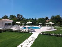 The swimming pool at or close to Santos Holidays