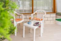 Plán poschodí v ubytovaní Comfortable modern studio with shaded patio