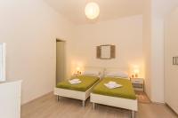 Plán poschodí v ubytovaní Comfortable modern studio with shaded patio