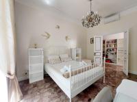 Posteľ alebo postele v izbe v ubytovaní 4BNB - Luxury Mazzini Apartment