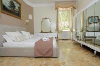 Posteľ alebo postele v izbe v ubytovaní 4BNB - Luxury Mazzini Apartment