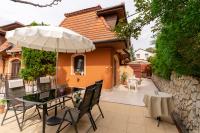 Patio lub wspólna przestrzeń na świeżym powietrzu w obiekcie Villa Renata