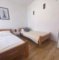 Posteľ alebo postele v izbe v ubytovaní Apartments in Silo/Insel Krk 35162