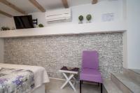 Posezení v ubytování Lavender Room